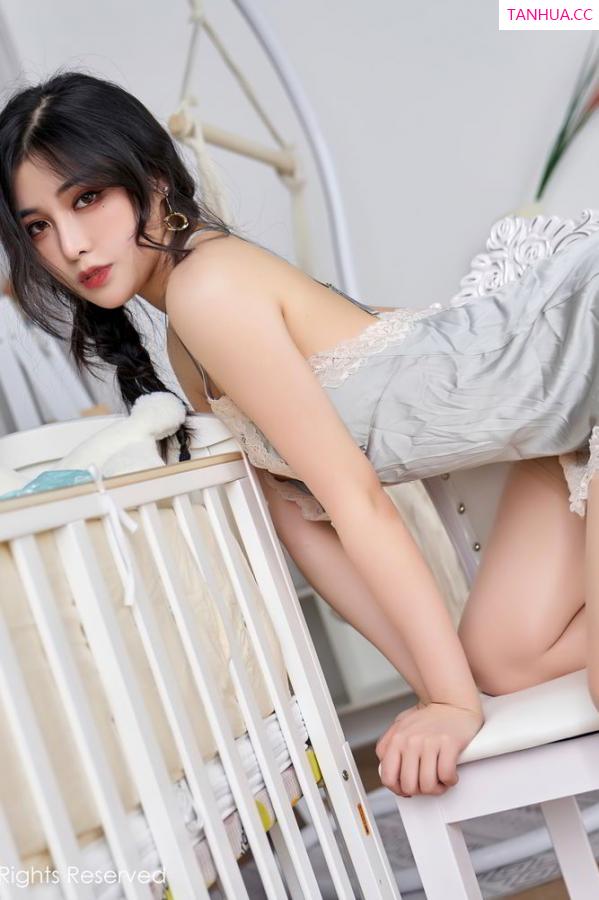 韩静安  [XiuRen]高清写真图 2020.11.04 No.2737 韩静安第17张图片